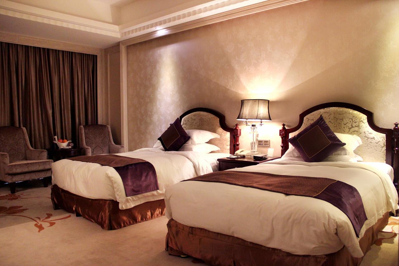 Yutong International Hotel Шанту Екстериор снимка