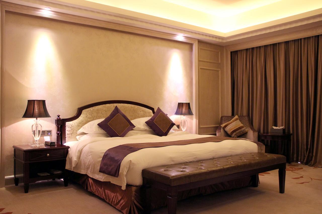Yutong International Hotel Шанту Екстериор снимка