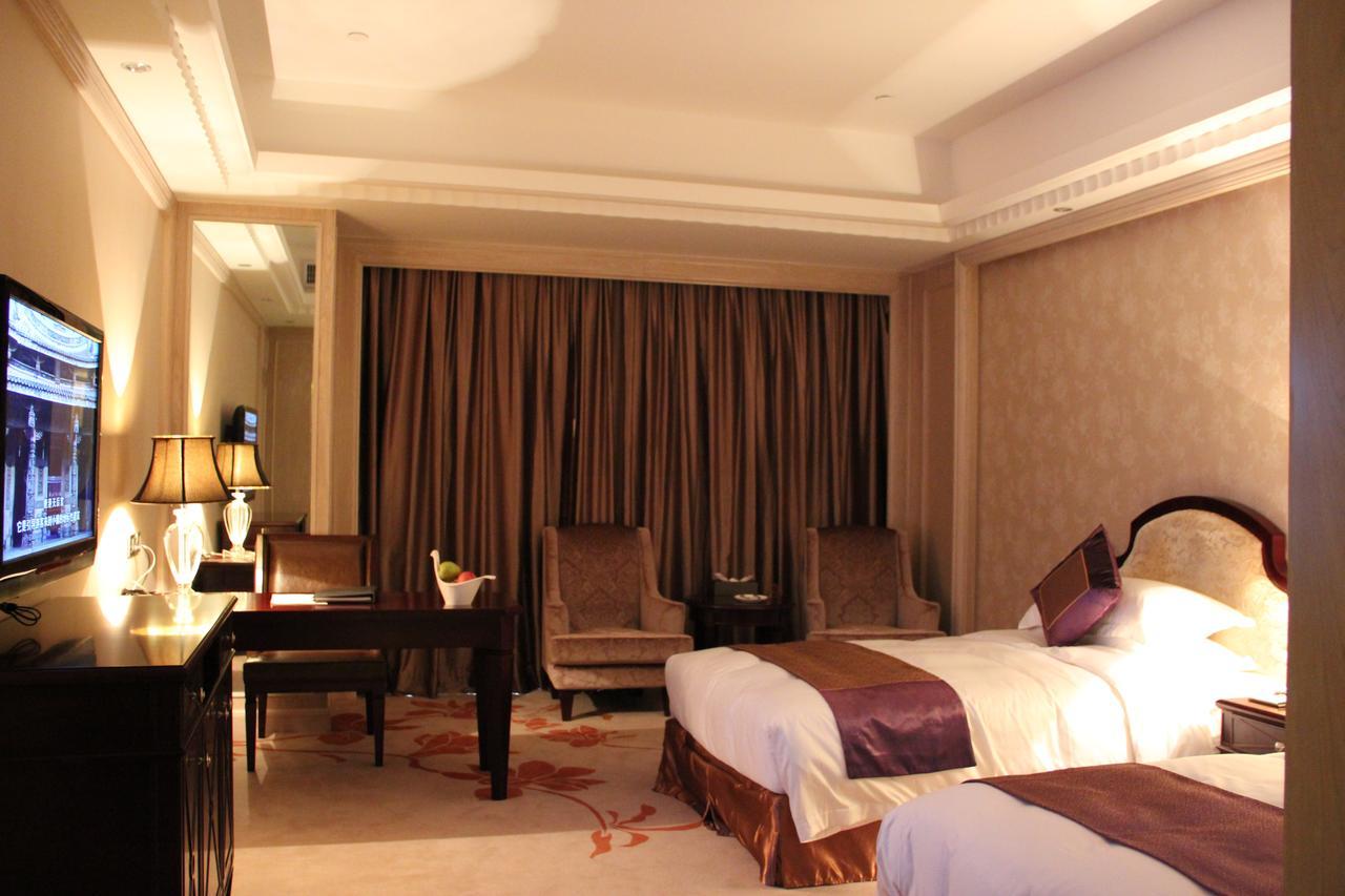Yutong International Hotel Шанту Екстериор снимка